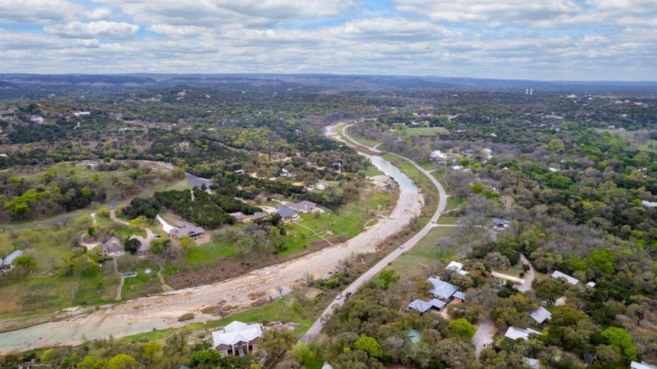 New! The Yellow Door- Downtown Wimberley W/ River Access المظهر الخارجي الصورة