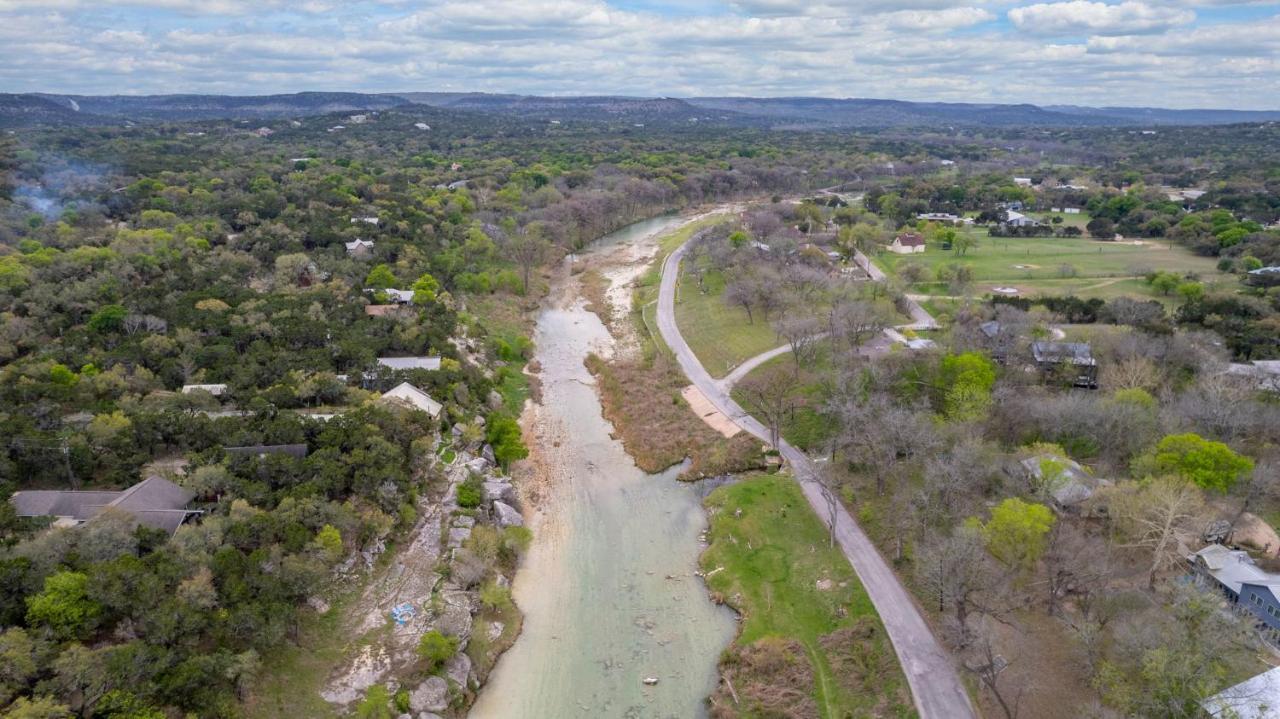 New! The Yellow Door- Downtown Wimberley W/ River Access المظهر الخارجي الصورة