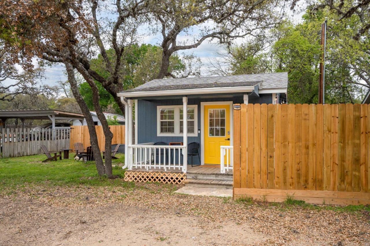 New! The Yellow Door- Downtown Wimberley W/ River Access المظهر الخارجي الصورة